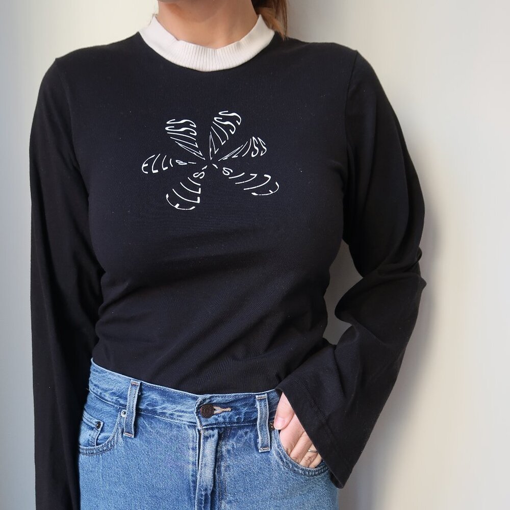 NWOT ELLISS Black Flower Doodle Long Sleeve T-Shirt